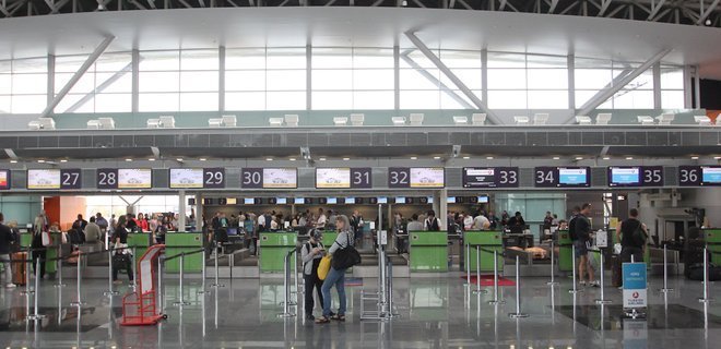В аэропорту Анталии застряли больше 170 украинцев