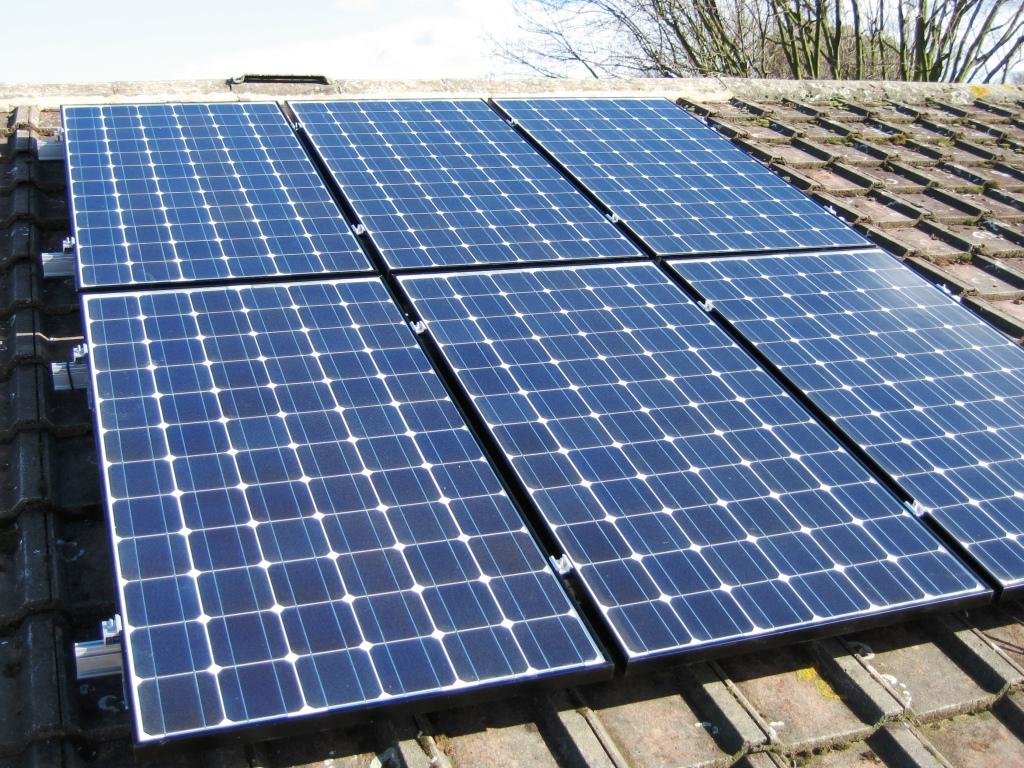 Клиенты ДТЭК за 9 месяцев на солнечных панелях заработали 33 млн грн 