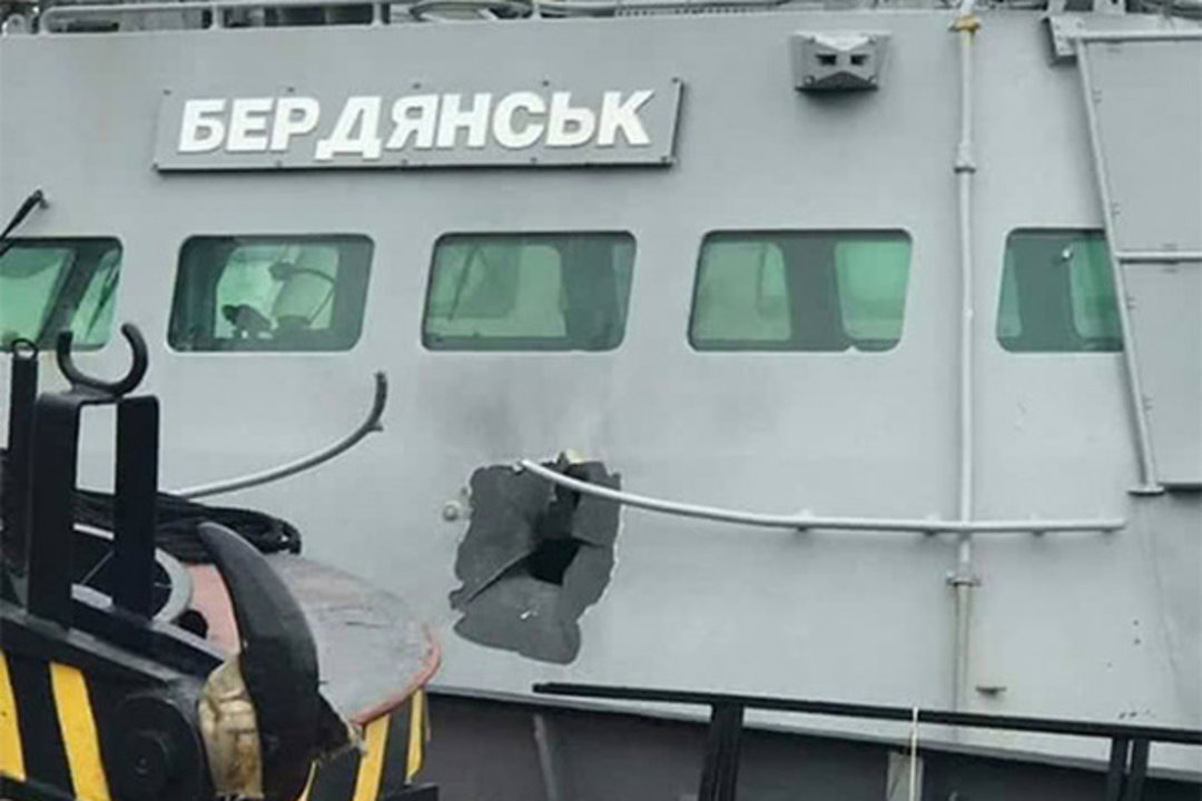 Россия обстреляла катер "Бердянск" в нейтральных водах — Bellingcat (карты)