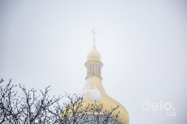 Софийская площадь во время собора о создании поместной церкви. Фото: Э.Солдатова