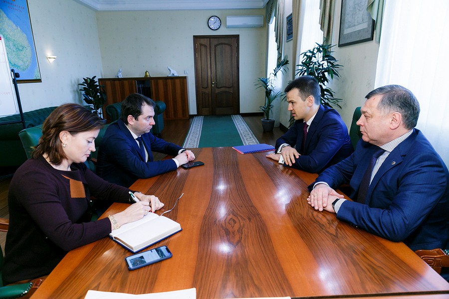 Глава Мурманской области и генеральный директор ПАО «МРСК Северо-Запада» обсудили инвестиционные проекты